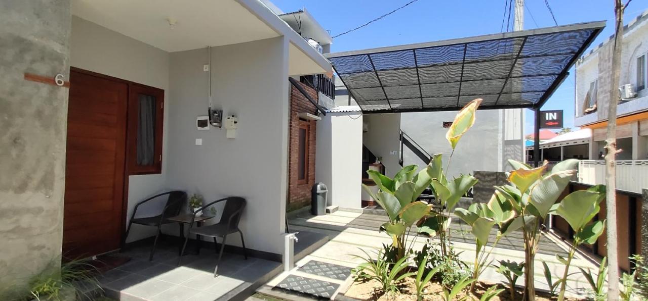 Embe Pitoe Syariah Gejayan Mitra Reddoorz Hotel Pakualaman Exterior photo