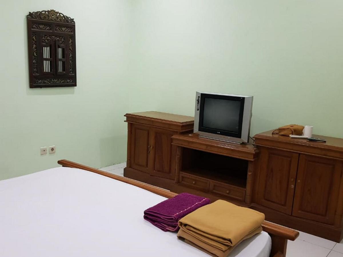 Embe Pitoe Syariah Gejayan Mitra Reddoorz Hotel Pakualaman Exterior photo